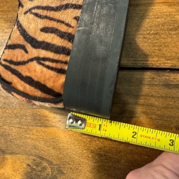 NWOT Aldo Lace Up Oxford Shoes in mixed print tiger/cheetah. Size 8 - Picture 9 of 9